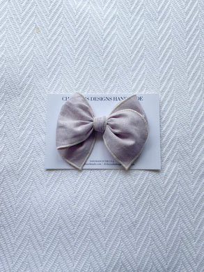 Soft lavender fable bow