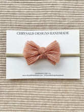 Load image into Gallery viewer, Blush mini sparkle bow