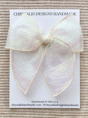 Irredescent long fable