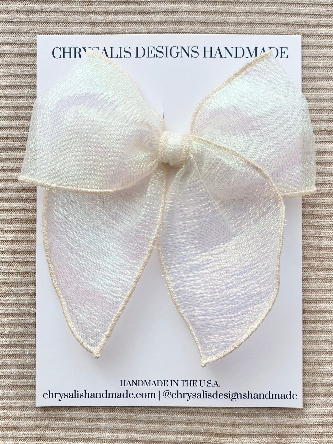 Irredescent long fable