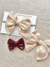 Load image into Gallery viewer, Soft plaid fable