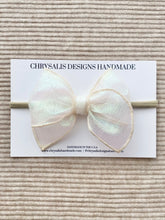 Load image into Gallery viewer, Irredescent long fable