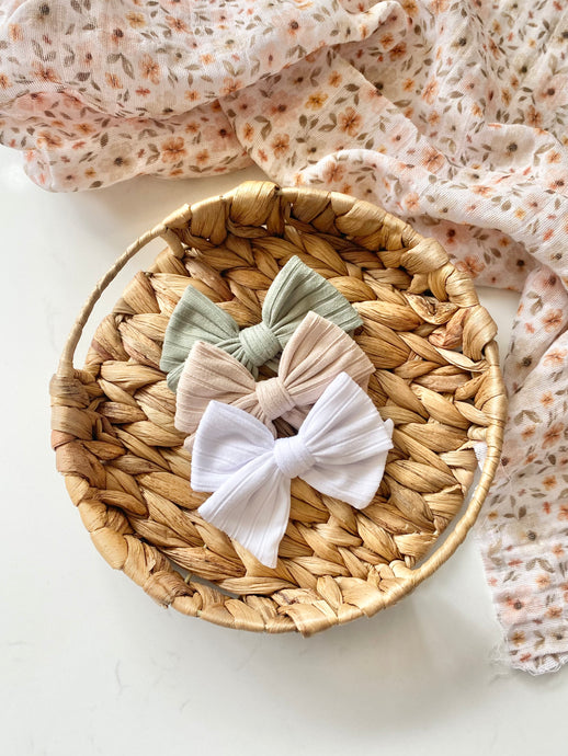 Neutral fall rib knit bow set